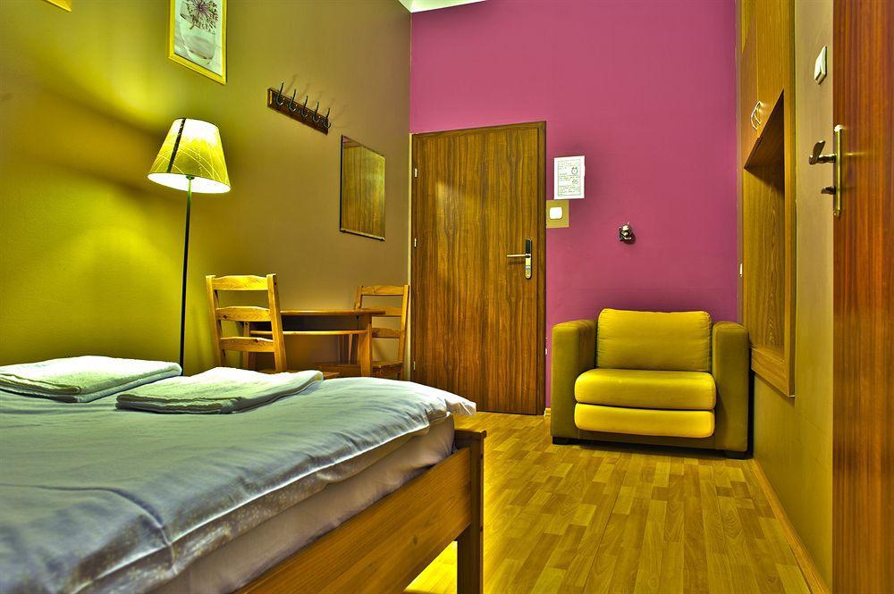 Nathan'S Villa Hostel Warsawa Bagian luar foto
